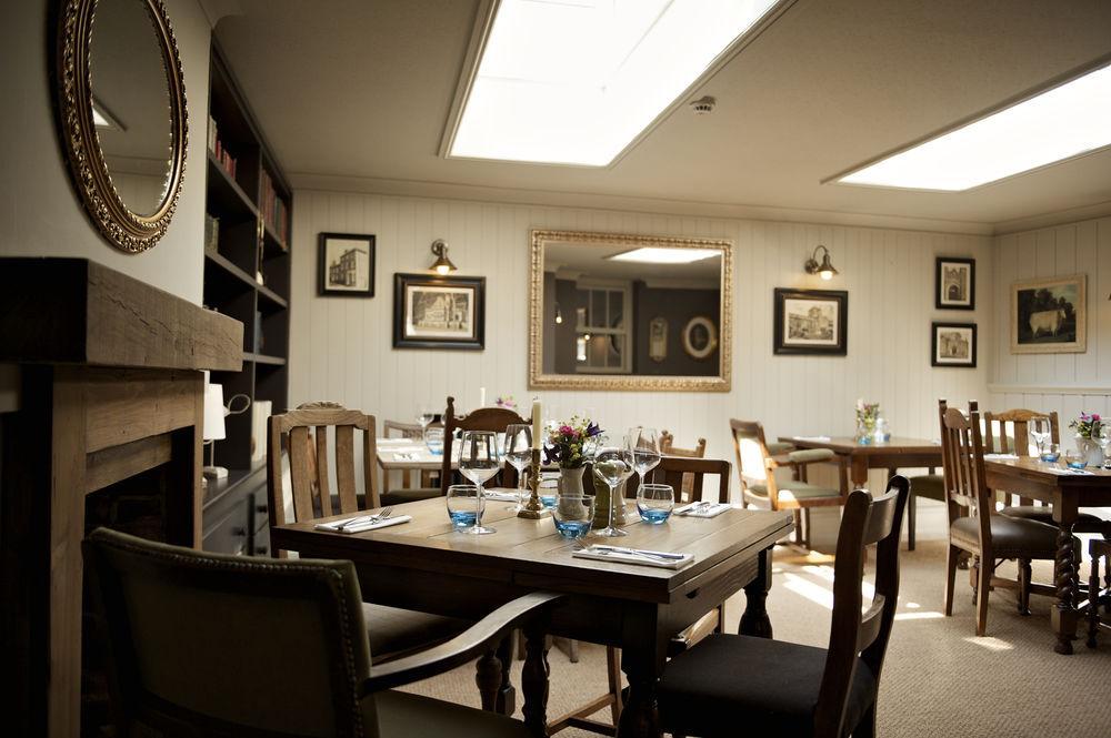 Swan Hotel 4*